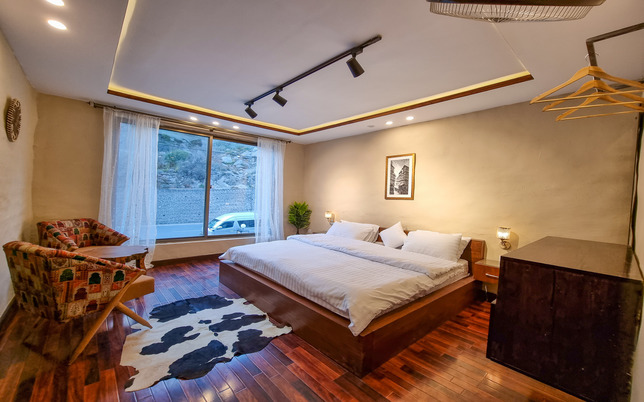 Deluxe Rooms Main